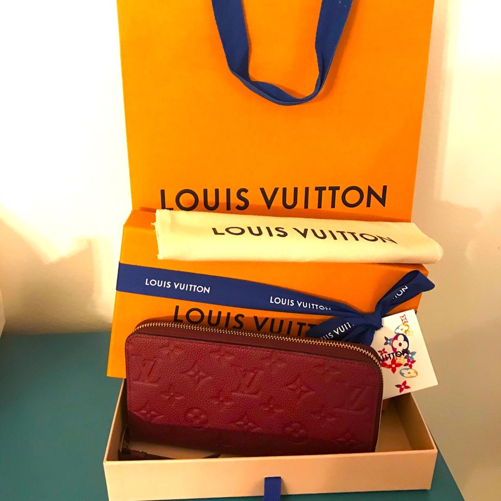 💎Authentic LV Wallet